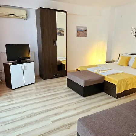 Apartman Adina *